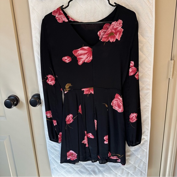 REFORMATION Blaire Dress Size 2 - Picture 6 of 8